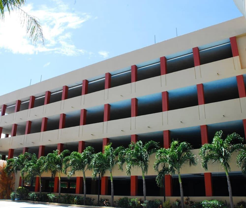 Royal Garden Reynosa Ξενοδοχείο Εξωτερικό φωτογραφία