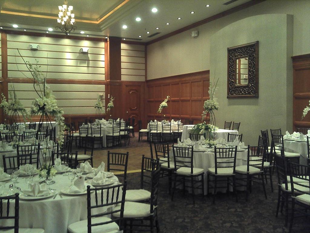 Royal Garden Reynosa Ξενοδοχείο Εξωτερικό φωτογραφία